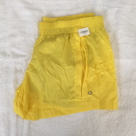 NWT Gap Bright Yellow Running Shorts - Picture 4 of 5